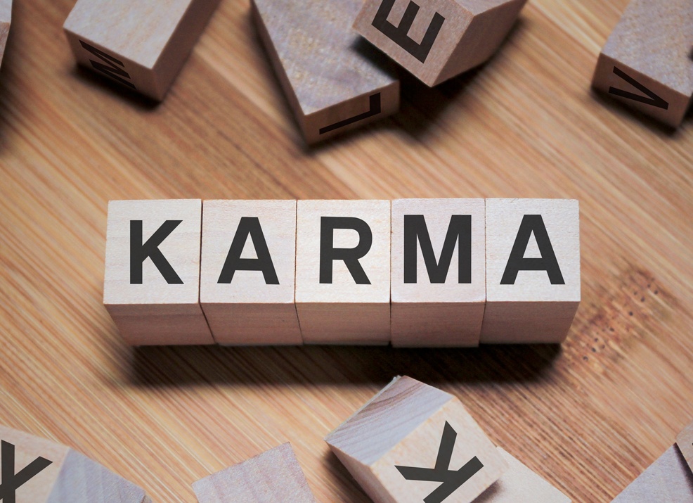 Как карма работает на самом деле: 12 законов, которые мало кто замечает